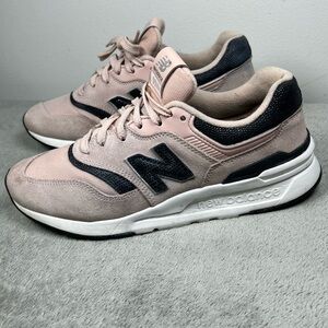 New balance 997h pink size7.5 womens      ordrA6